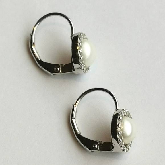 White Mabe pearl cz halo lever back earrings sterling silver 🆕 - Picture 3 of 8